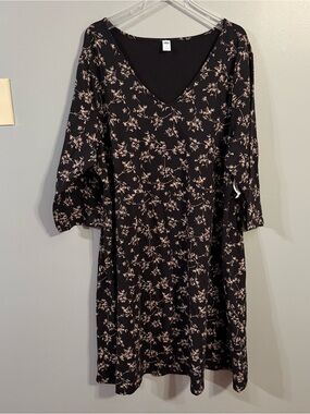 Old Navy Black Floral Swing Dress Plus Size 4X V-Neck 3/4 Sleeve Stretch NWT